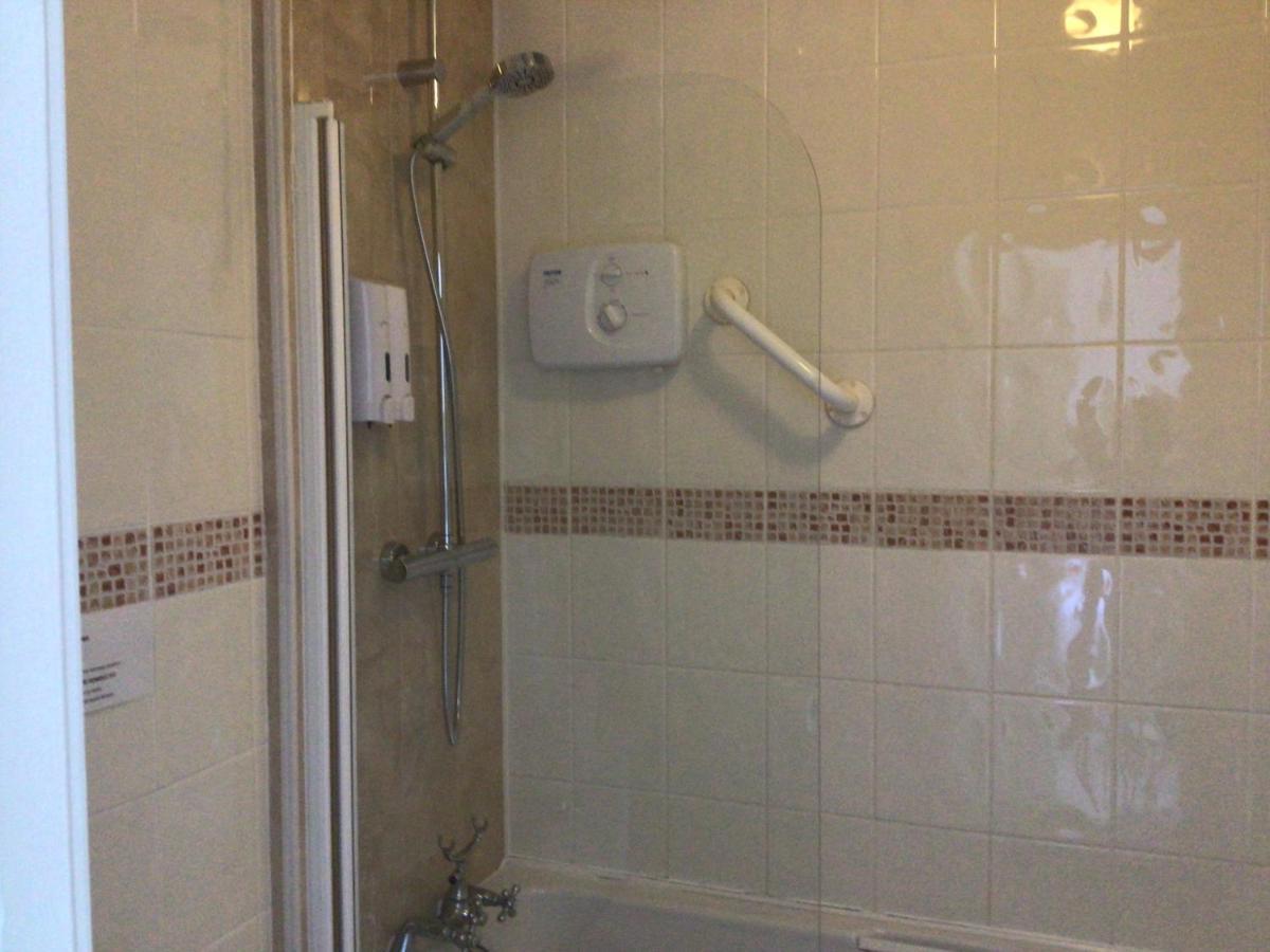 Orchard Grove Bed & Breakfast R21Rc58 Bagenalstown Bagian luar foto